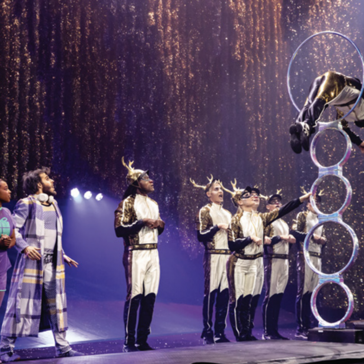 Cirque du Soleil's first Christmas show, 'Twas the Night Before,' to  take flight in Milwaukee ✨